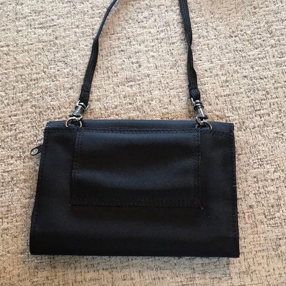 Samsonite Trifold Adjustable Crossbody Wallet - Picture 3 of 8